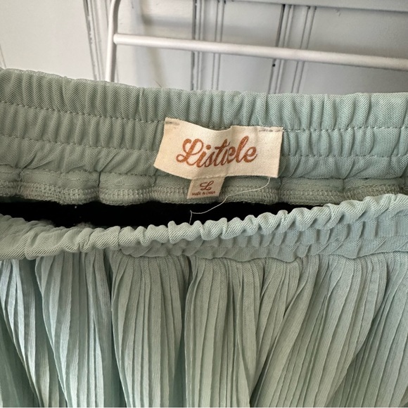 Listicle Pleated Midi Mint Green Skirt - Picture 10 of 10